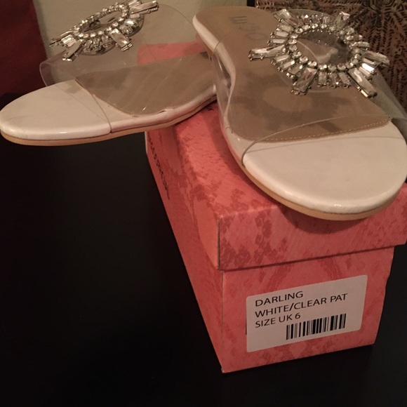 Sandals - Picture 3 of 3